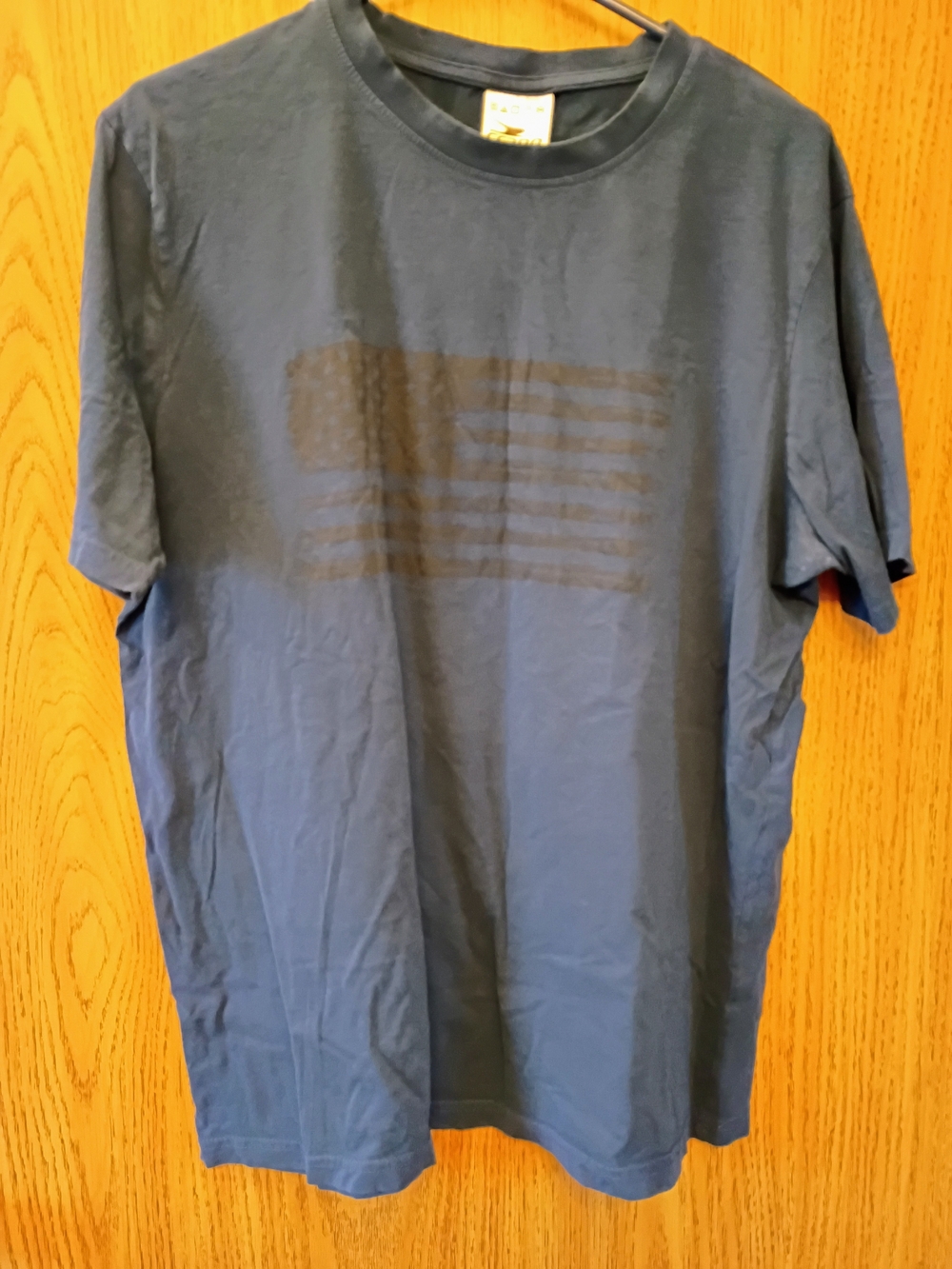 Men's Navy Short-Sleeve Graphic Crewneck T-Shirt